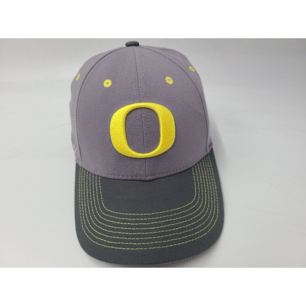 University of Oregon Ducks Nike Legacy91 Dri-Fit Flex‎ Fitted OSFM Hat Cap NCAA